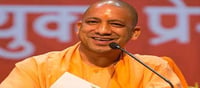 योगी आदित्यनाथ ने दिवाली उपहार के रूप में एक एलपीजी सिलेंडर मुफ्त देने की घोषणा की
